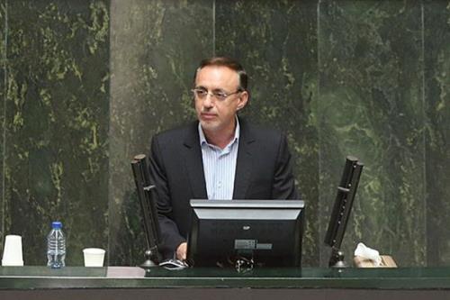 وحیدی: کاهش سرعت اینترنت حاکی از ضعف عملکرد دولت می باشد